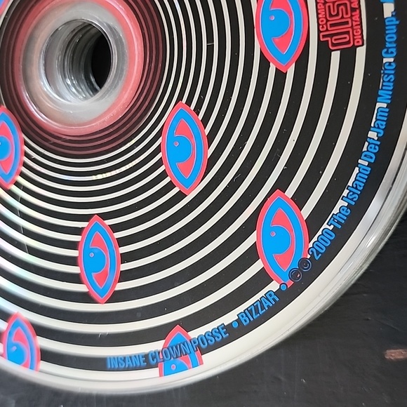 Assortment of I.C.P. (insane clown posse) c.d.s - Picture 10 of 11